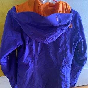 Great condition used Marmot waterproof and insulated ski jacket.